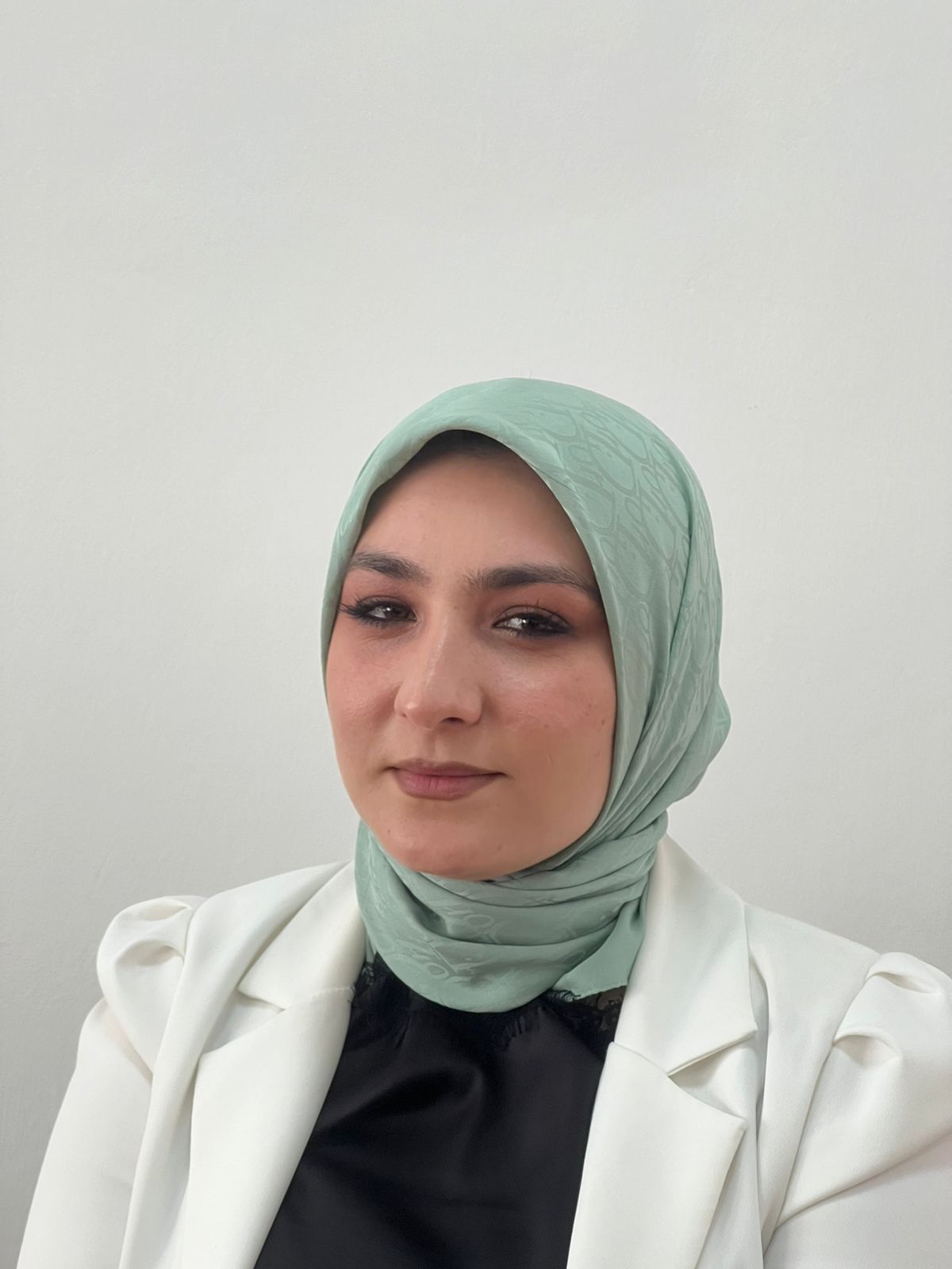 Хазбулатова Айшат Шейхмагаметовна.